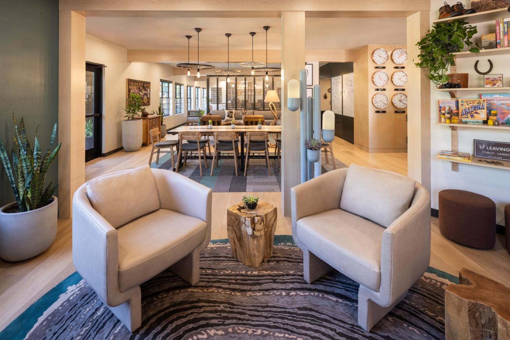 Mountain Modern Hotel